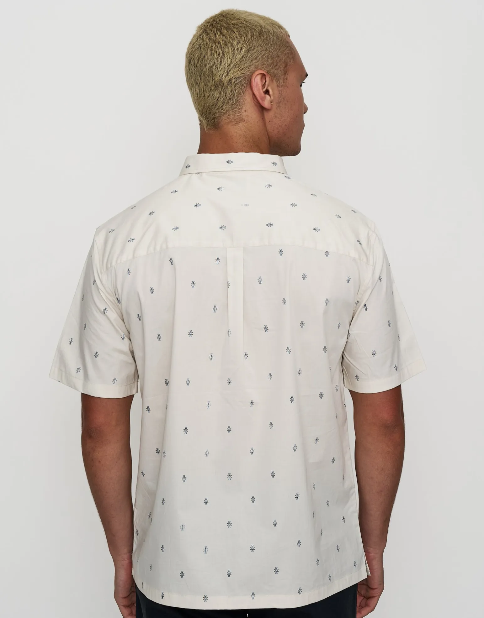 Azura Short Sleeve Shirt in Light Blue