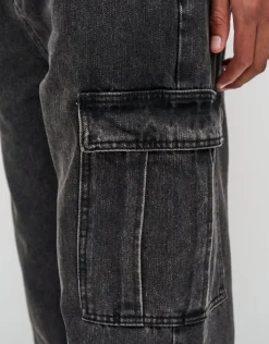 Baggy Fit Cargo Jeans in Swedish Black