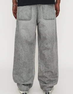 Baggy Fit Jeans in Jet Black