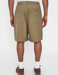 Baggy Fit Pleated Shorts in Khaki