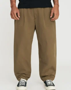 Baggy Pleated Pants in Khaki