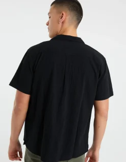 Crinkled Texture Short Sleeve Shirt in Black