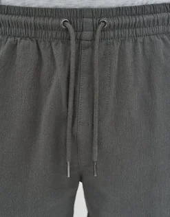 Crinkle Texture Elastic Waist Shorts in Black