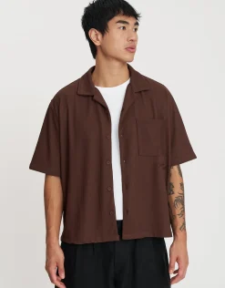 Cropped Plisse Embroidered Short Sleeve Shirt in Black