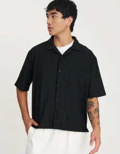 Cropped Plisse Embroidered Short Sleeve Shirt in Black
