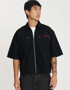 Cropped Zip Up Short Sleeve Shirt in Black