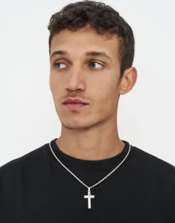 Cross Pendant Chain in Silver
