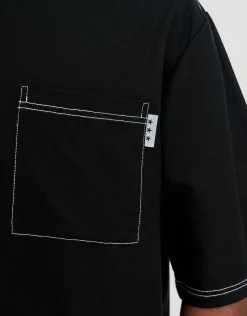 Crowned Legacy Cropped Short Sleeve Shirt in Black