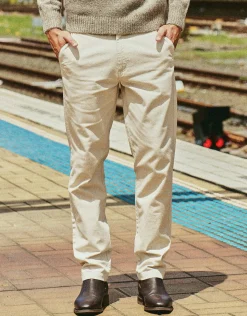 Delta Standard Fit Chinos in Black