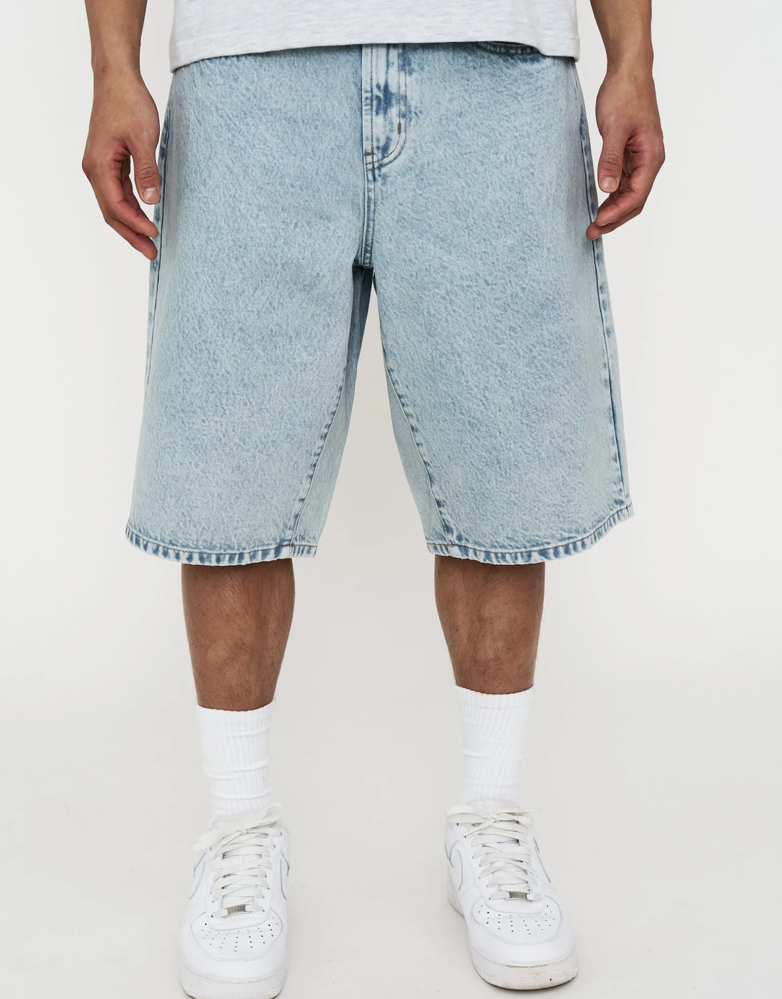 Dragons Embroidered Baggy Fit Jorts in Washed Black