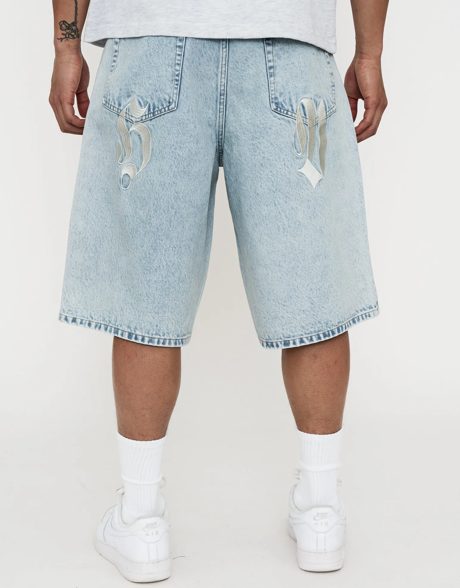 Dragons Embroidered Baggy Fit Jorts in Washed Black