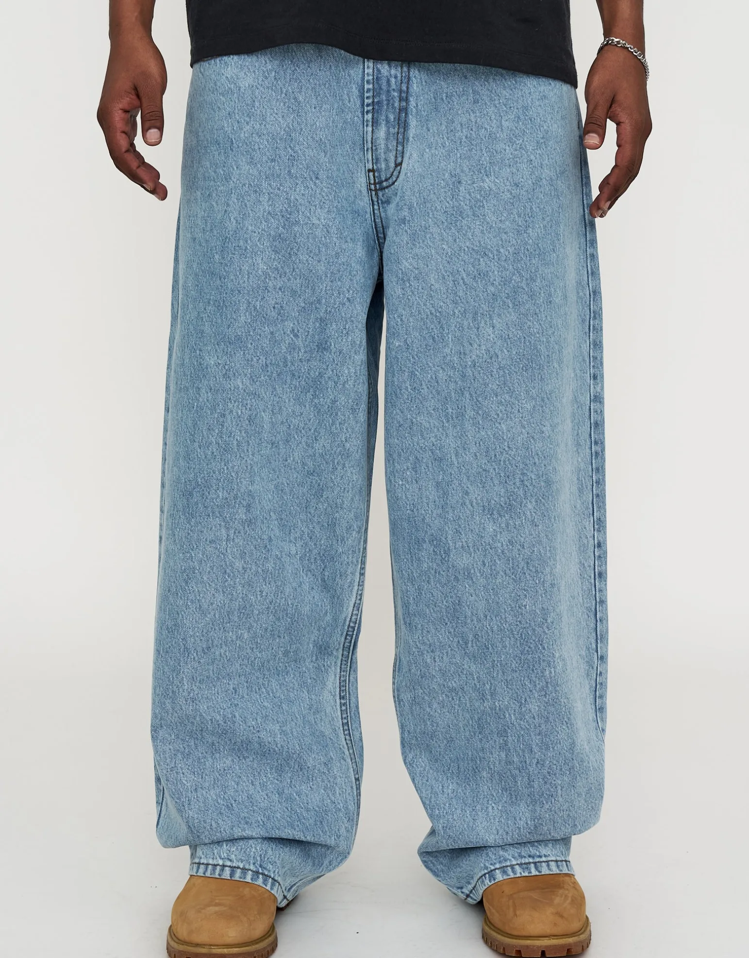 Extra Baggy Fit Jeans in Washed Black