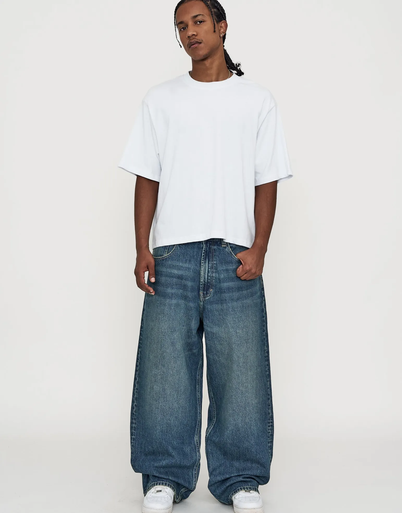Extra Baggy Fit Jeans in Washed Black