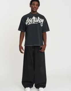 Graffiti Vanguard Raglan Box Fit T Shirt in Black
