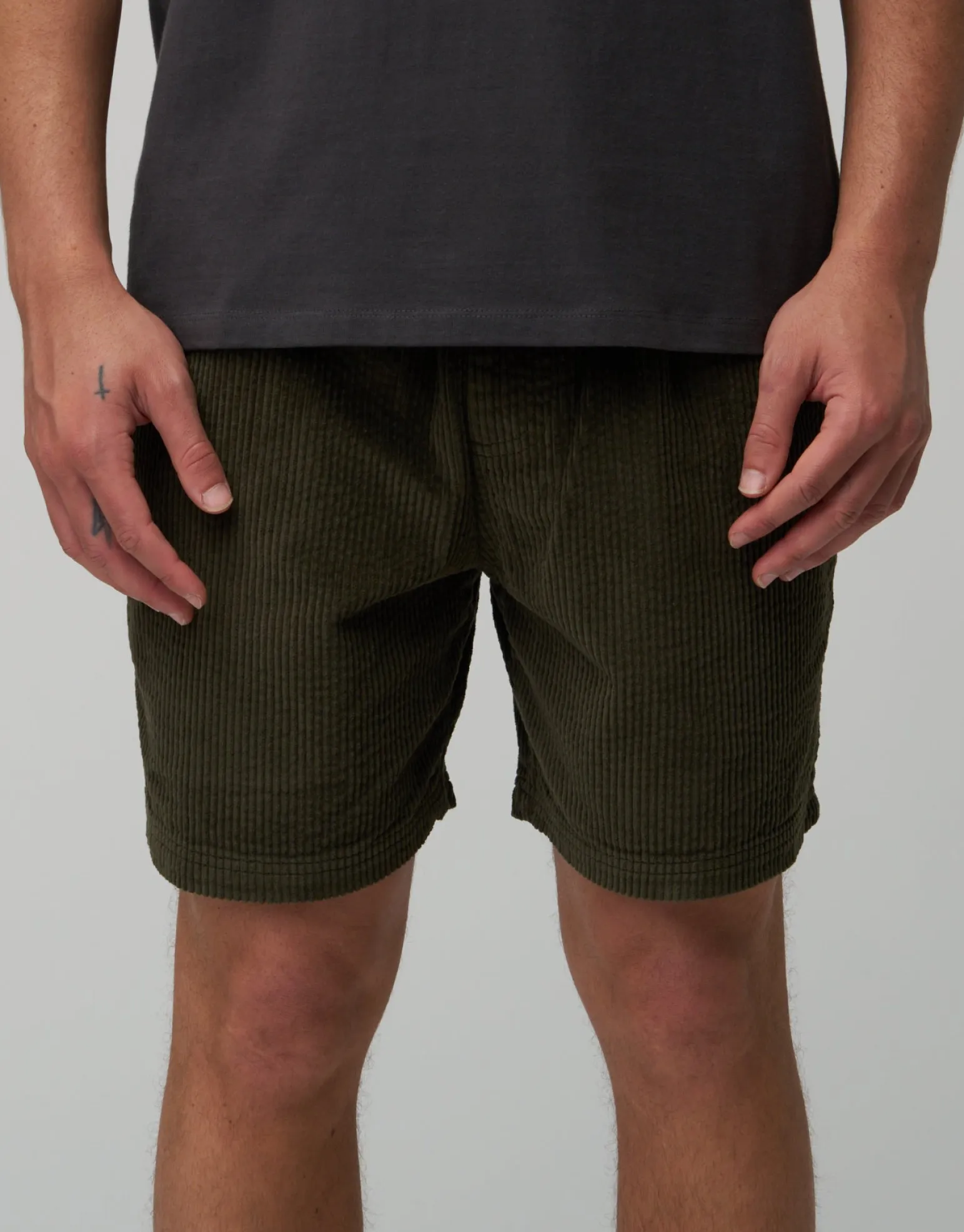 Jumbo Cord Shorts in Charcoal