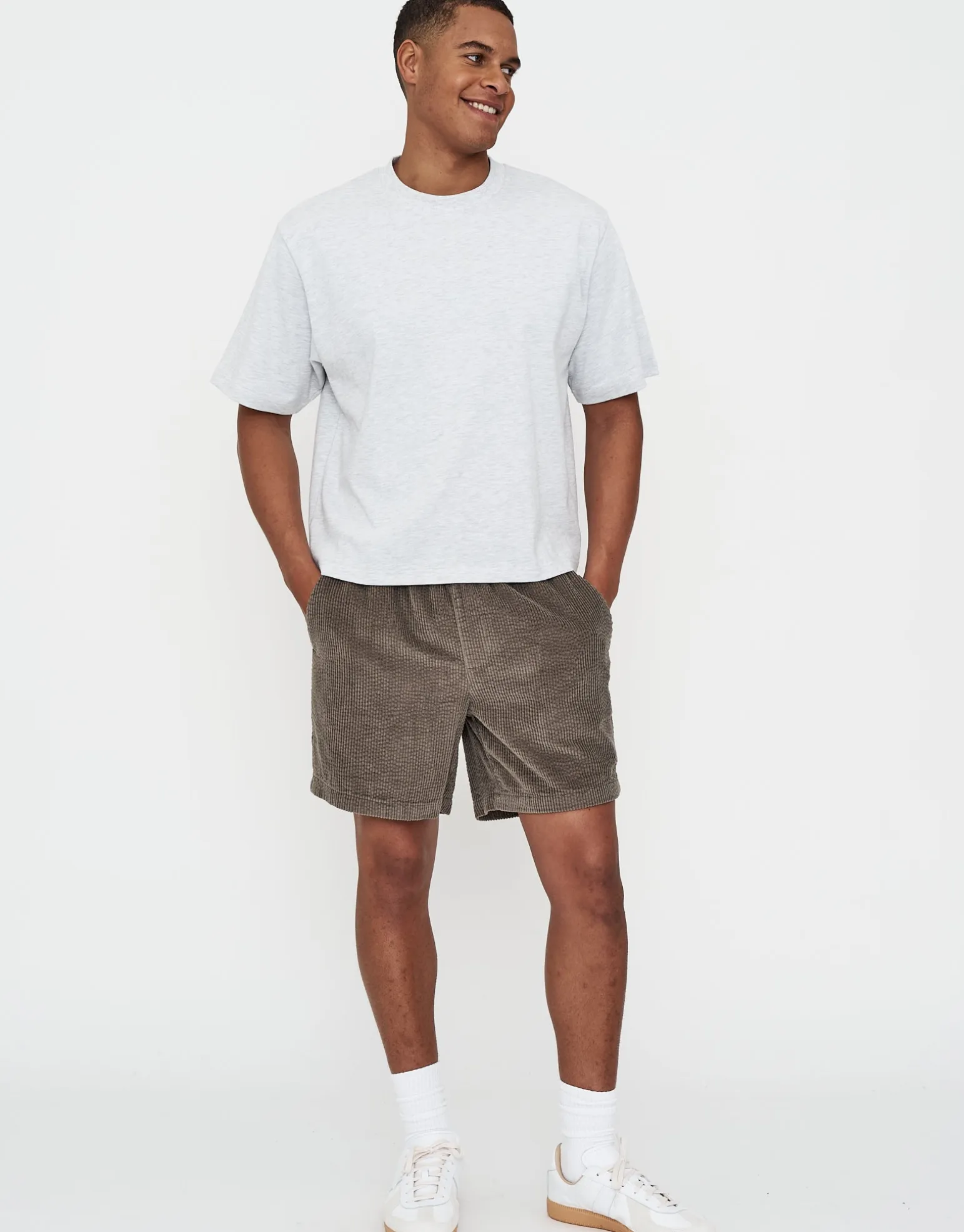 Jumbo Cord Shorts in Charcoal