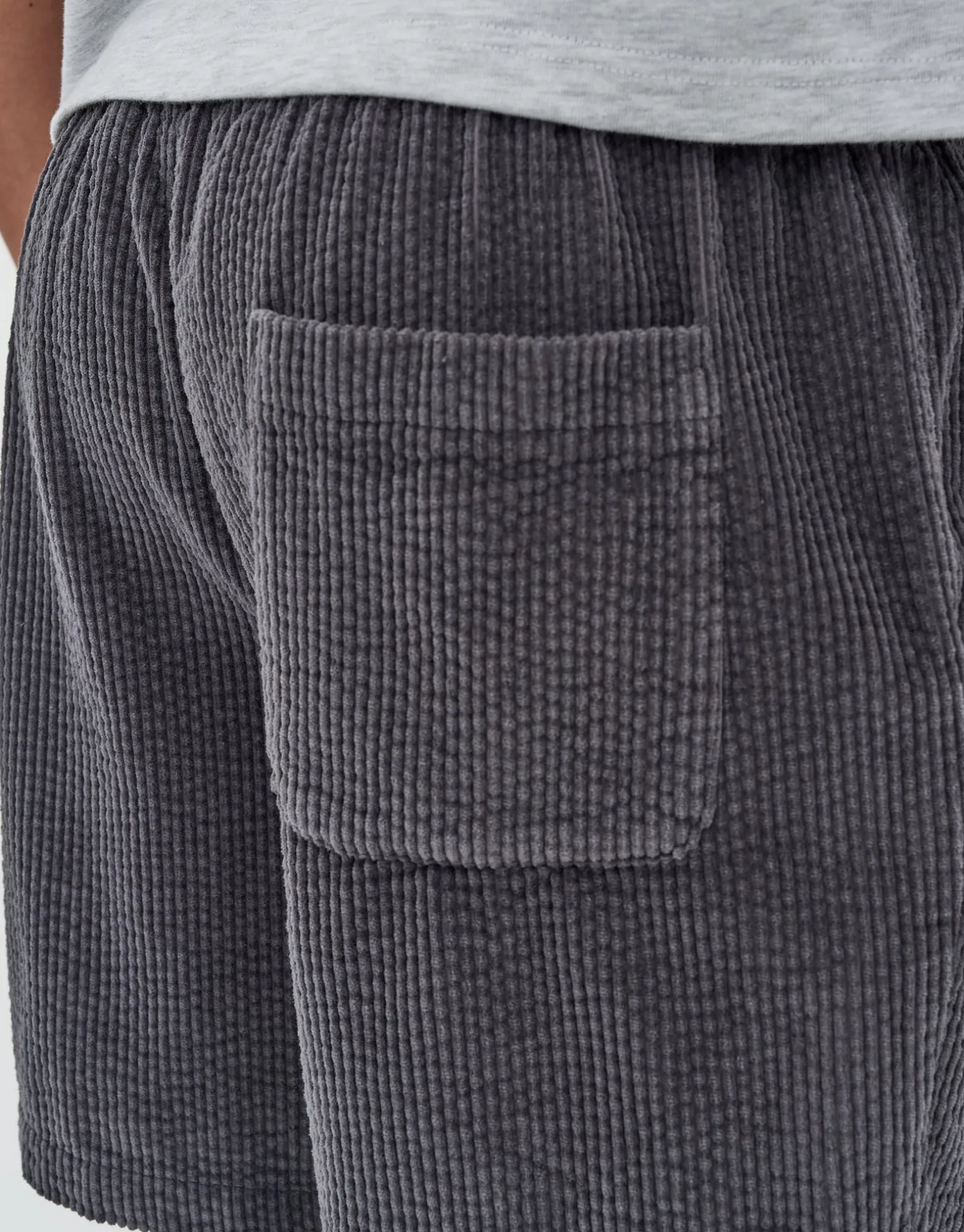 Jumbo Cord Shorts in Charcoal
