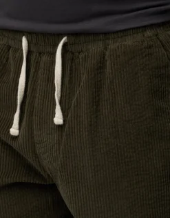 Jumbo Cord Shorts in Green