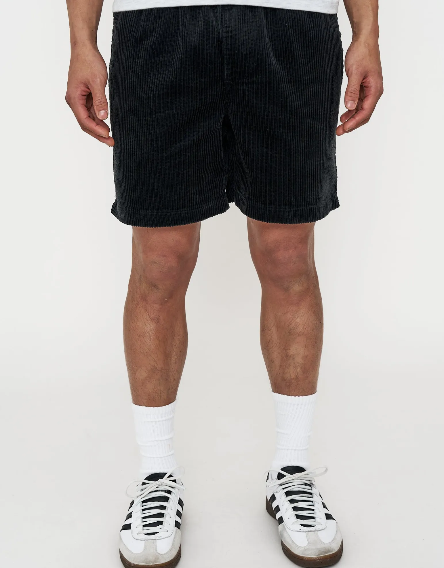 Jumbo Cord Shorts in Green