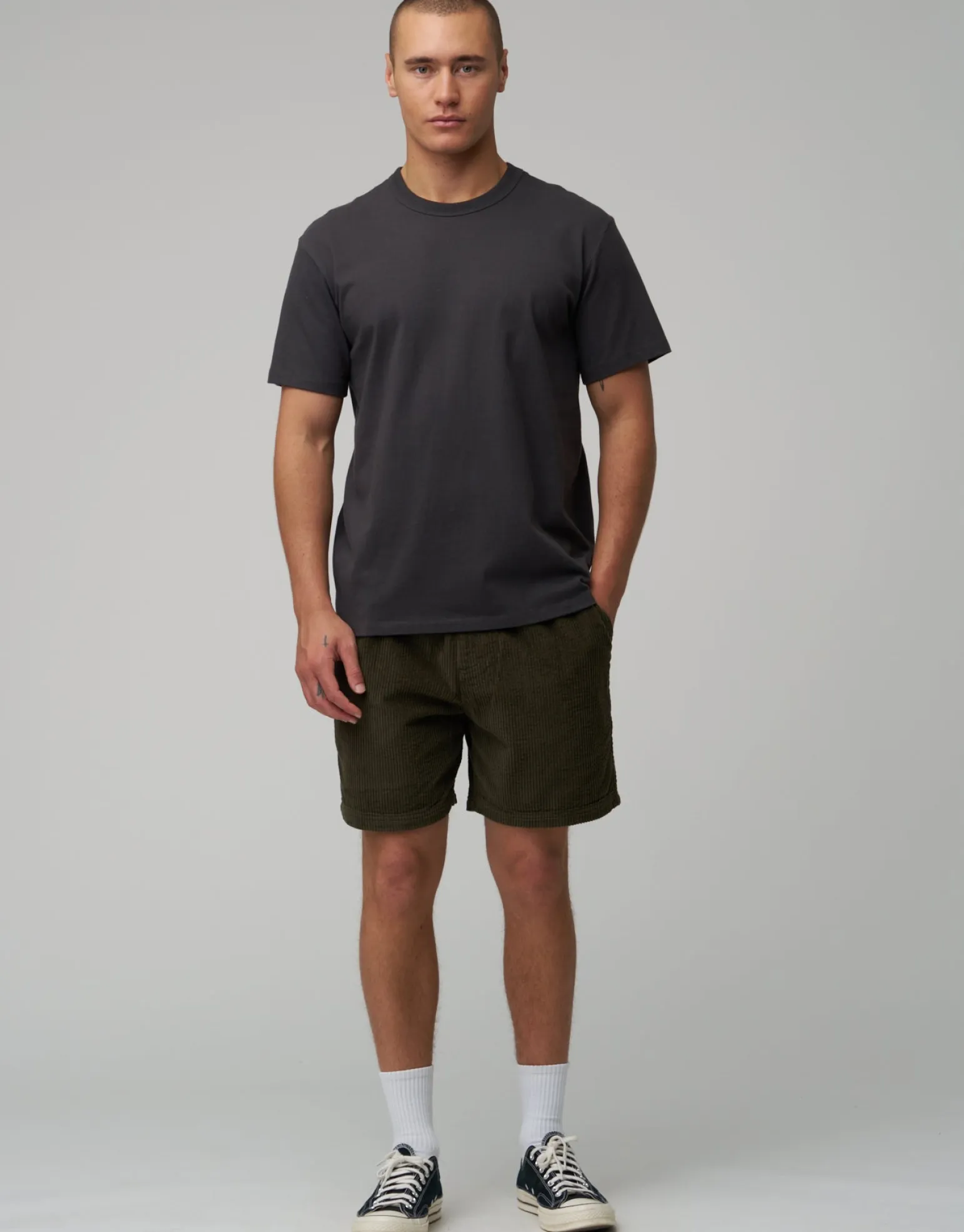 Jumbo Cord Shorts in Green