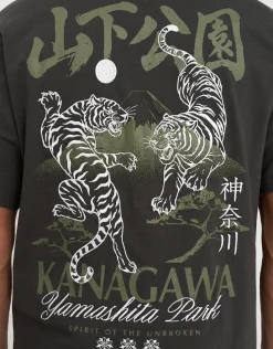 Kanagawa Tiger Tee in Blanc