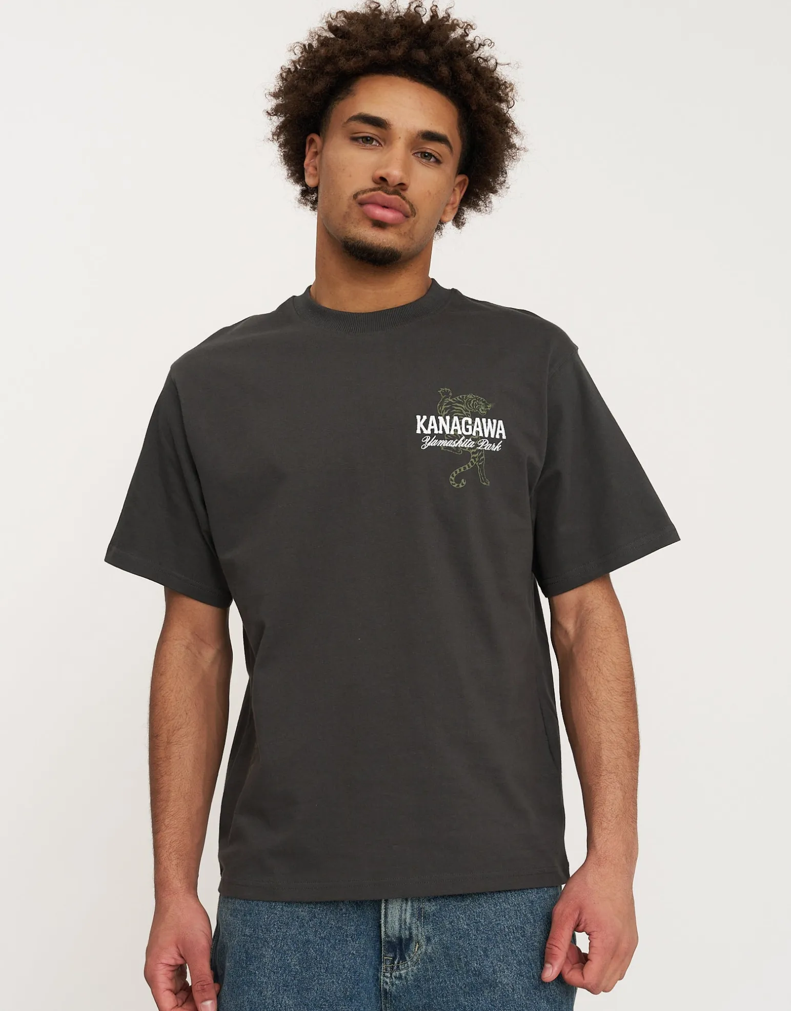 Kanagawa Tiger Tee in Pewter Grey