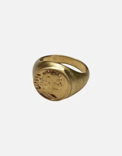 Medallion Ring in Gold