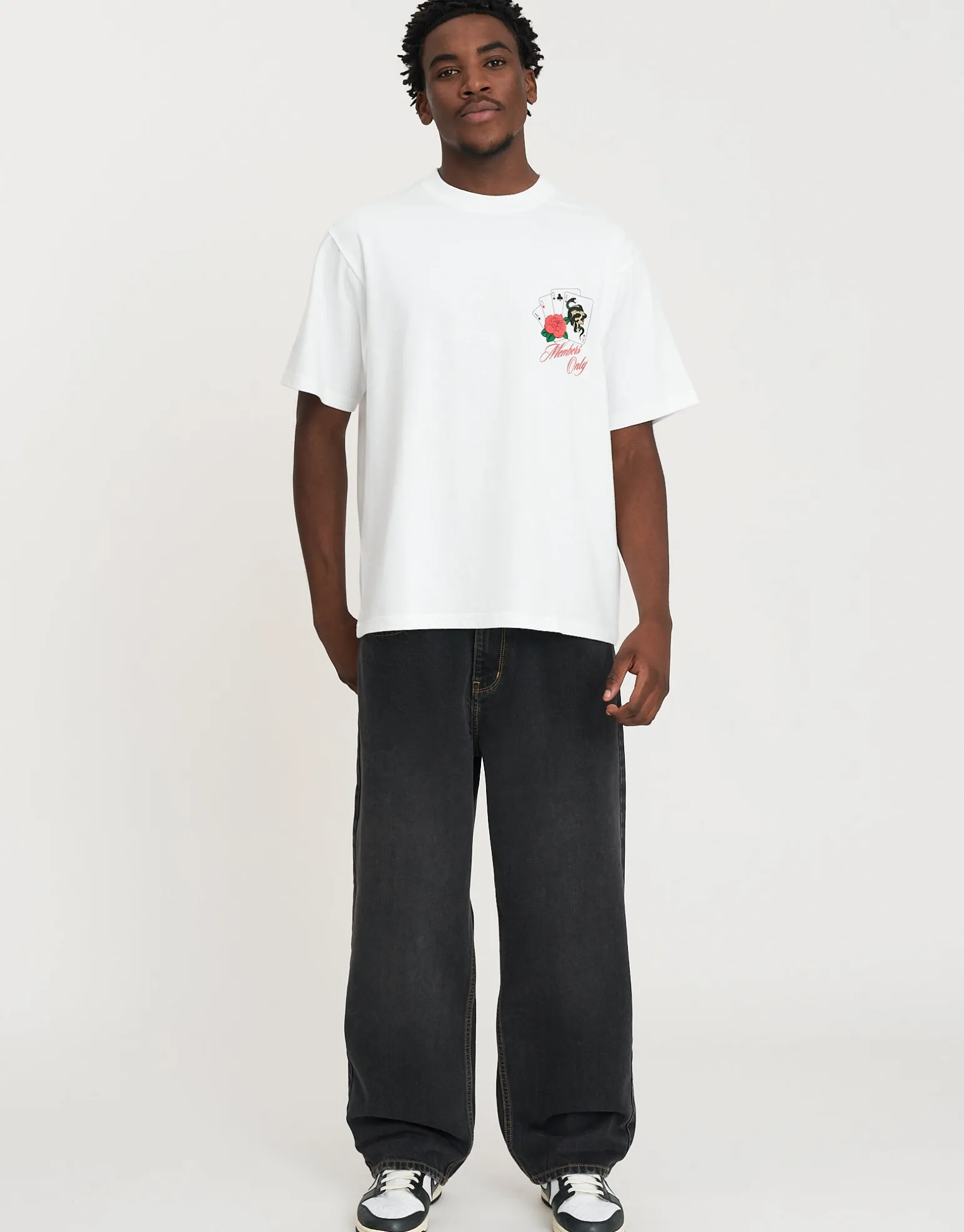 Members Only Relaxed Fit T Shirt in Blanc