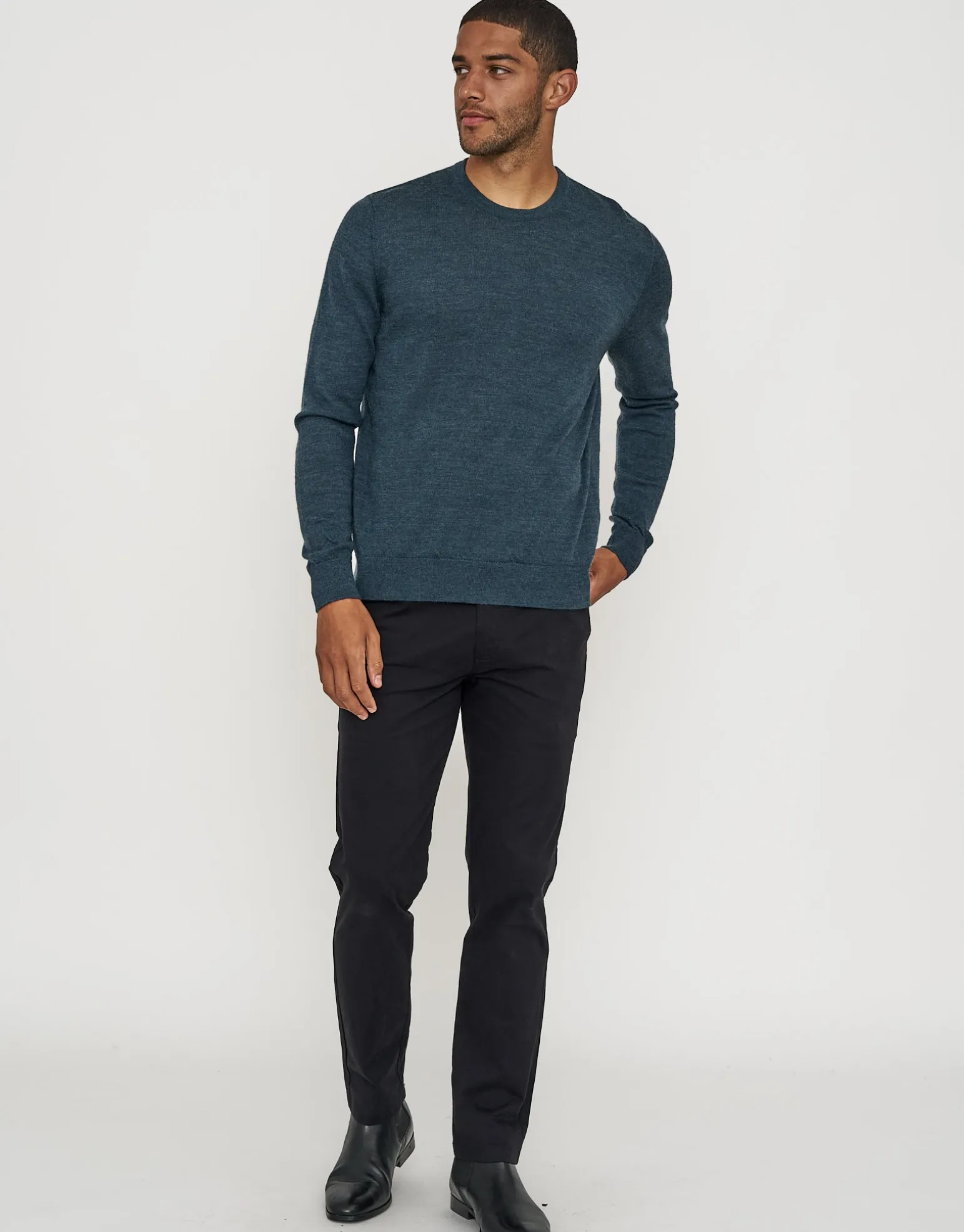 100% Merino Crew Neck Knit Jumper in Green