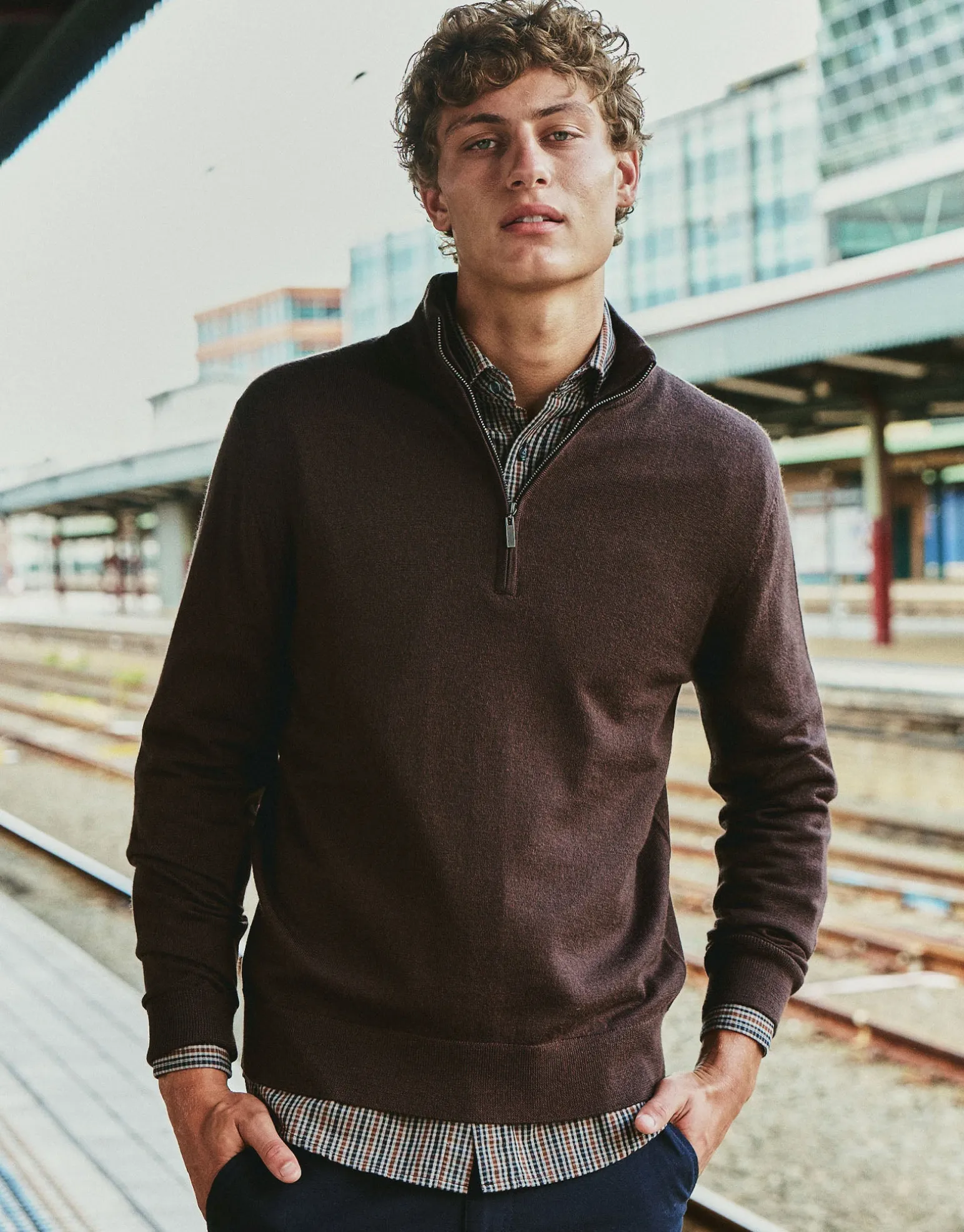 100% Merino Quarter Zip Knit Jumper in Petrol