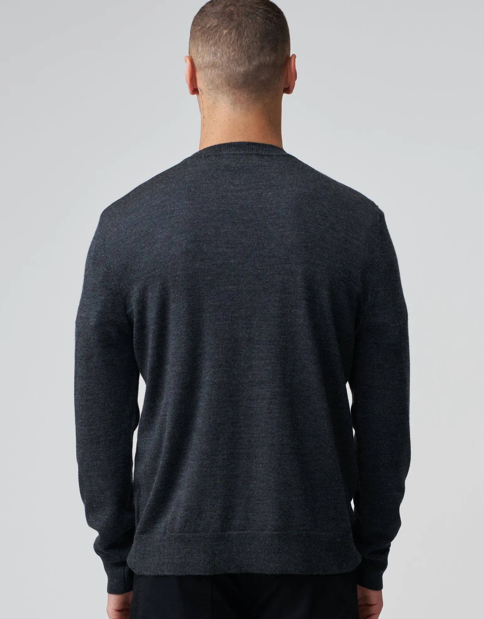 100% Merino V Neck Knit Jumper in Navy Marle