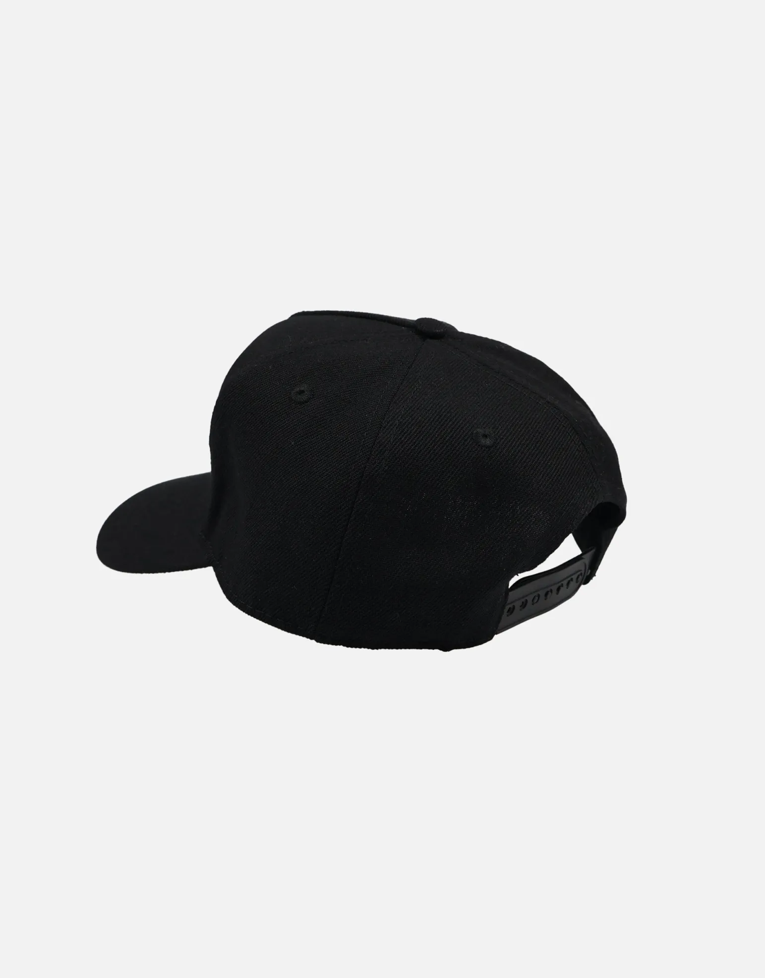 NY Embroidered Cap in Black