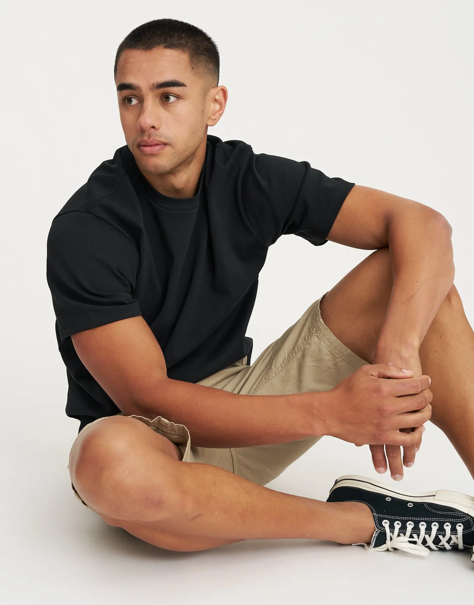 Perfect Signature Tee in Black