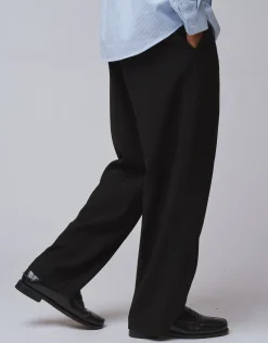 Pleated Elastic Waist Pants in Black