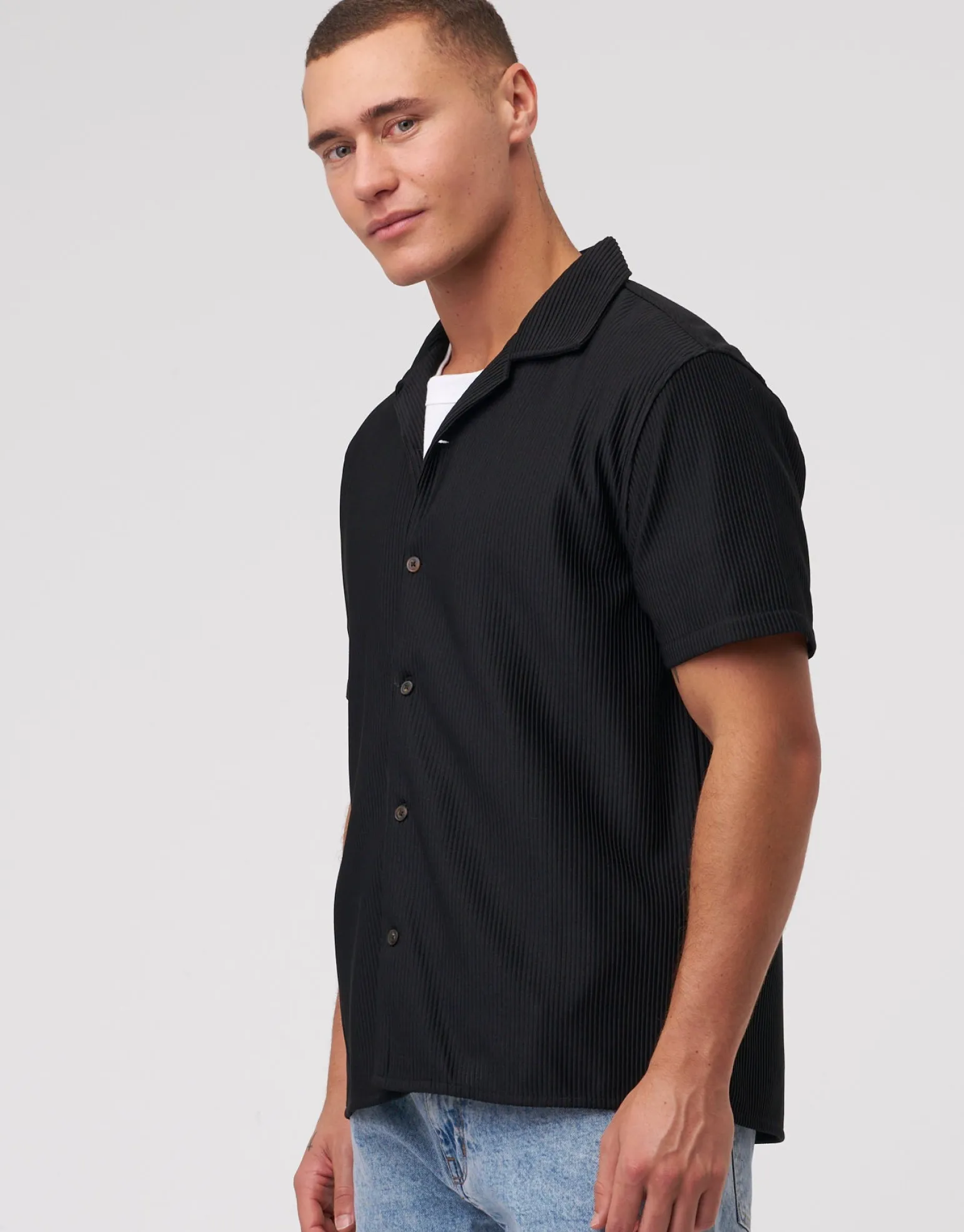 Plisse Pleated Relaxed Short Sleeve Shirt in Putty Grey
