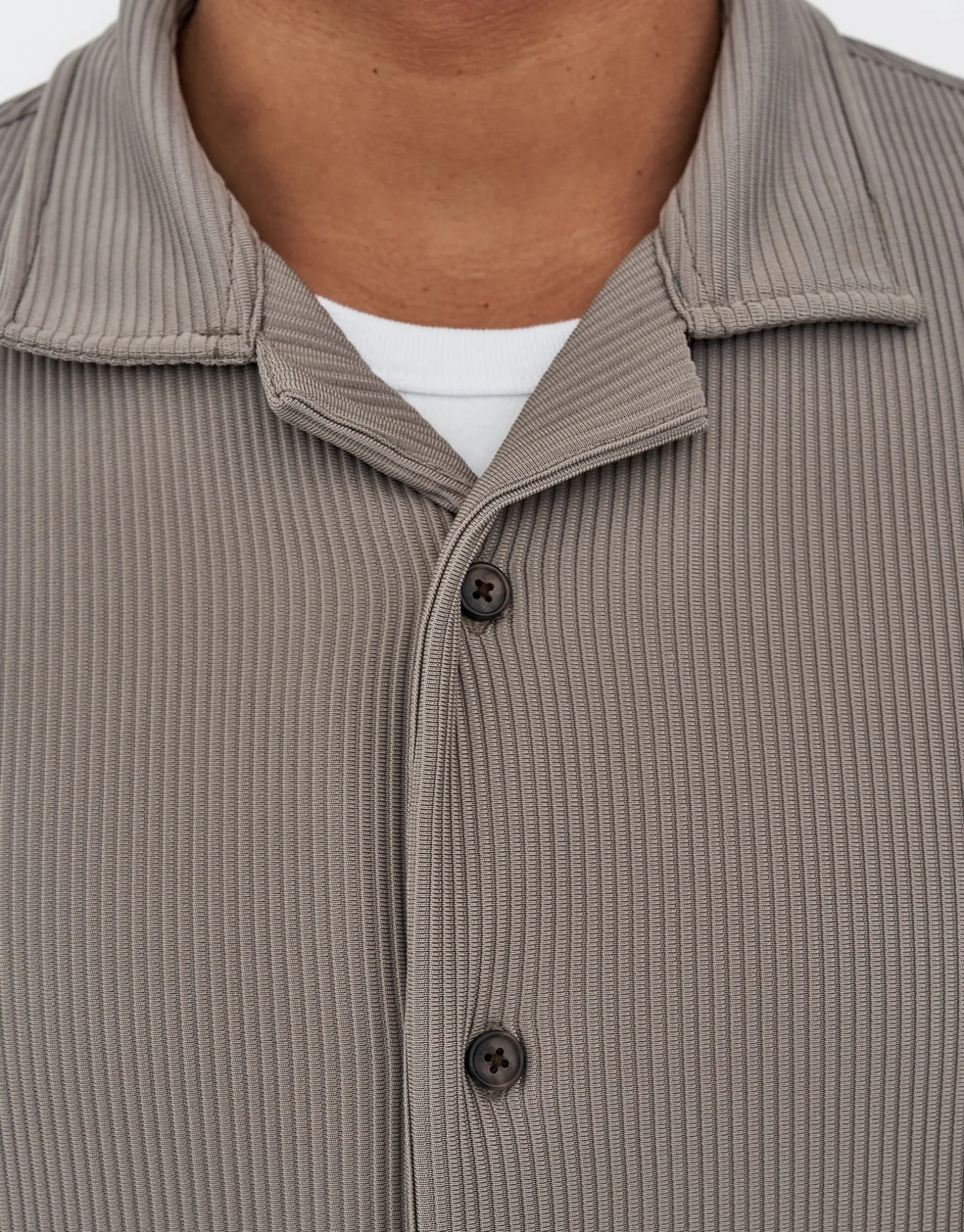 Plisse Pleated Relaxed Short Sleeve Shirt in Putty Grey