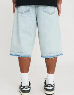 Raw Edge Denim Jort in Vintage Light Blue