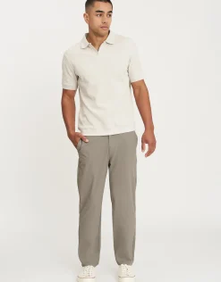 Regular Fit Oscar Dress Pants in Black