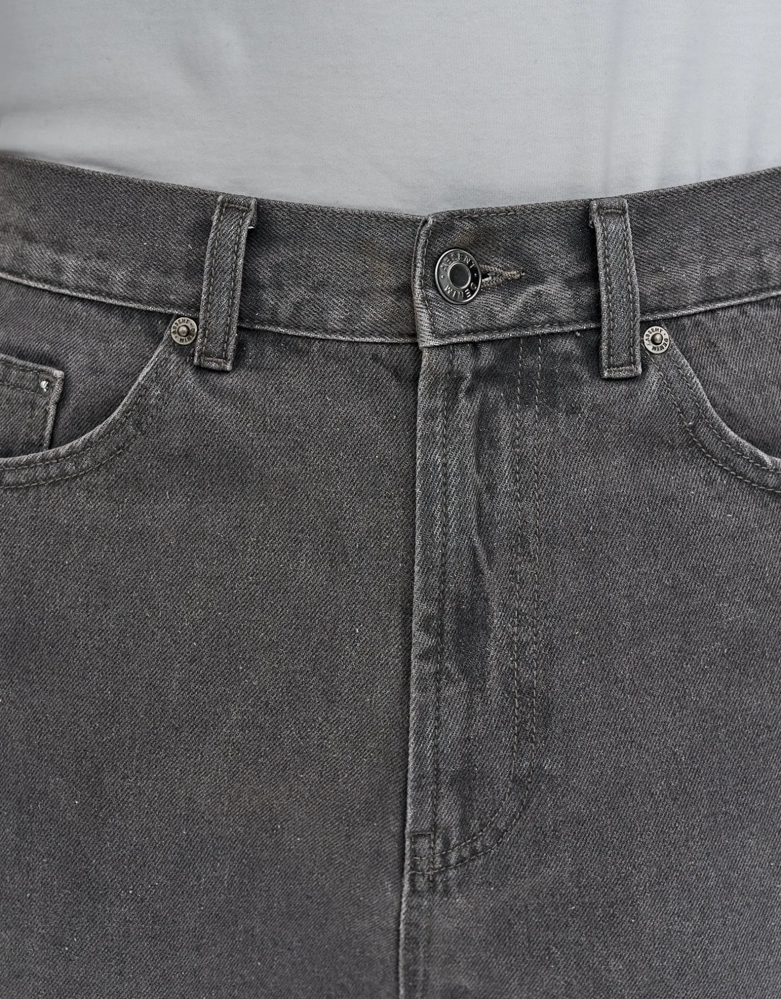 Relaxed Fit Denim Shorts in Grey