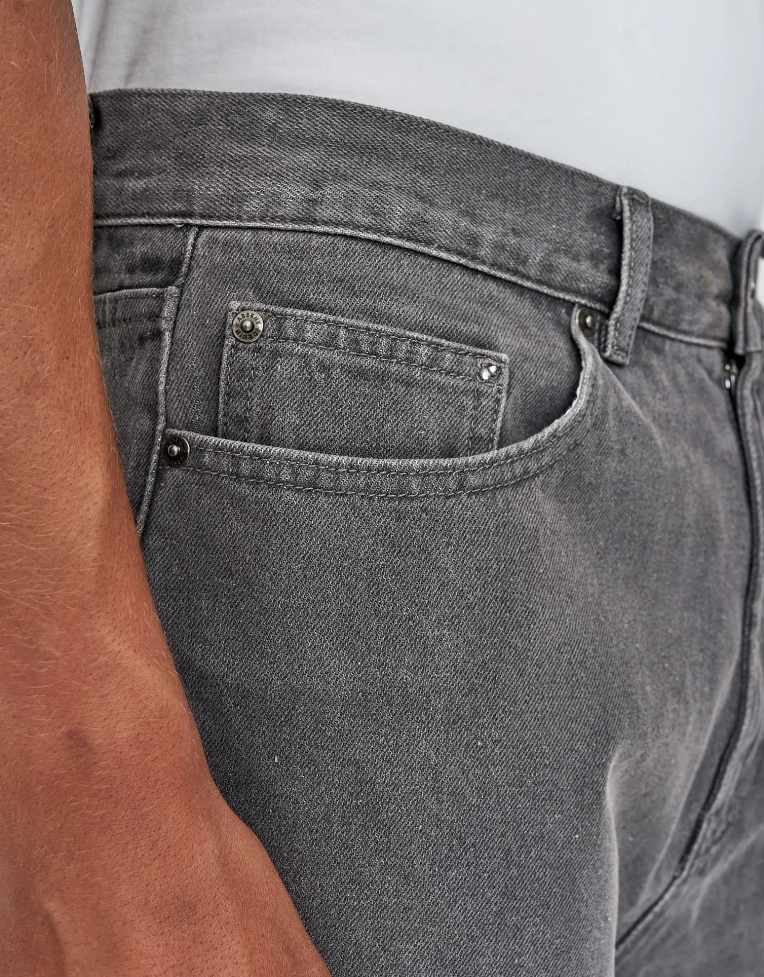 Relaxed Fit Denim Shorts in Grey