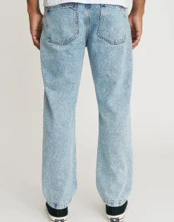 Relaxed Fit Jeans in Lt Blue