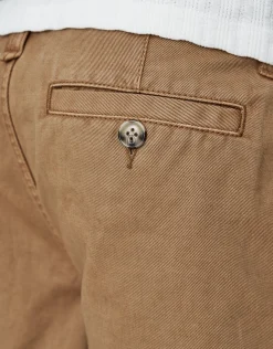 Relaxed Fit Pleated Shorts in Brown