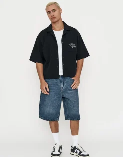 Resort Club Short Sleeve Shirt in Black