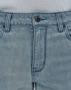 Skinny Rip Denim Shorts in Snow Wash