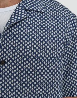 Small Diamond Waffle Short Sleeve Shirt in Navy