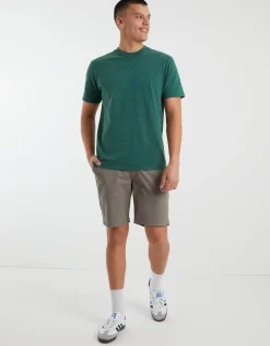 Stretch Chino Slim Fit Shorts in Sand