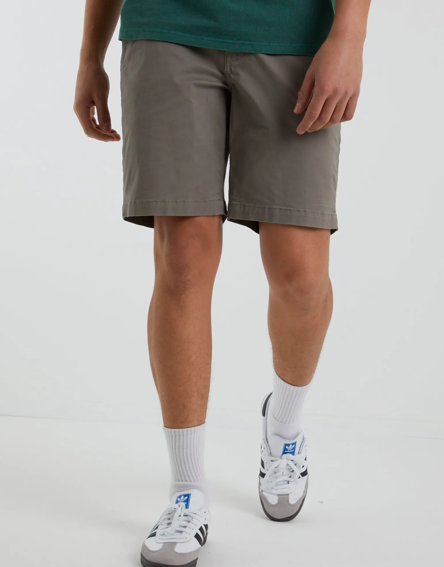 Stretch Chino Slim Fit Shorts in Mid Grey