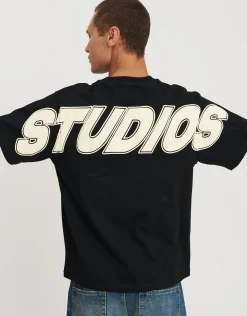 Studios Relaxed Fit T Shirt in Black 002
