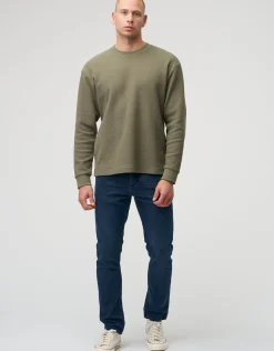 Taper Fit Jeans in Solid Black