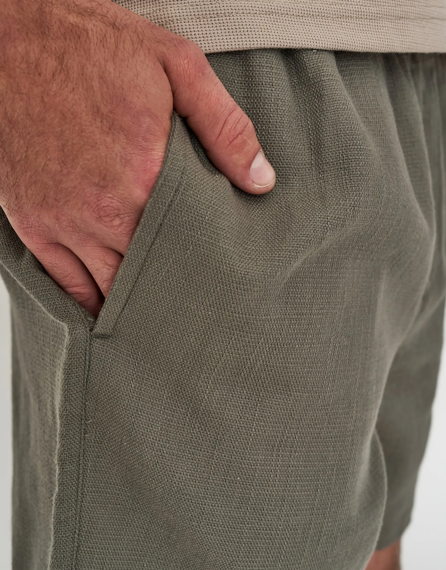 Textured Elastic Waist Shorts in Bone